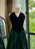 Retro Black And Green A-Line Halter Neck Velvet And Satin Formal Prom Dresses
