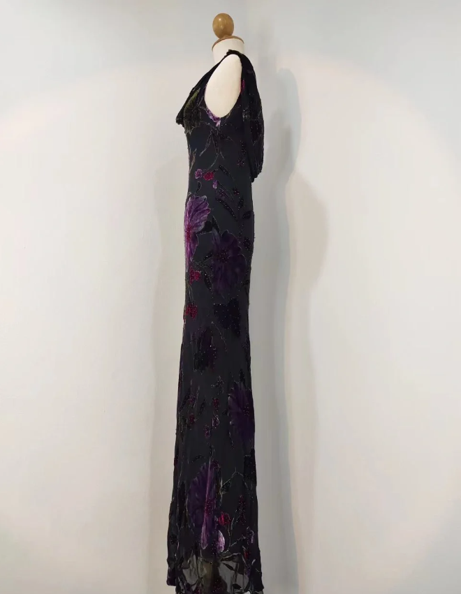 Retro Black Mermaid Neckline Embroidered Floral Backless Chiffon Long Formal Prom Dresses Secondary image