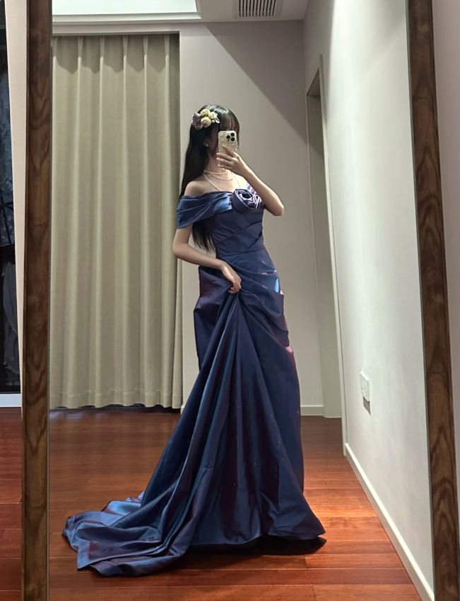 Retro Elegant Blue-Purple Off-Shoulder Hand-Pleated Satin Formal Prom Dresses
