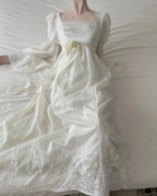 Retro Elegant Ivory A-Line Square Neck Long Sleeve Embroidered Lace Long Formal Prom Dresses