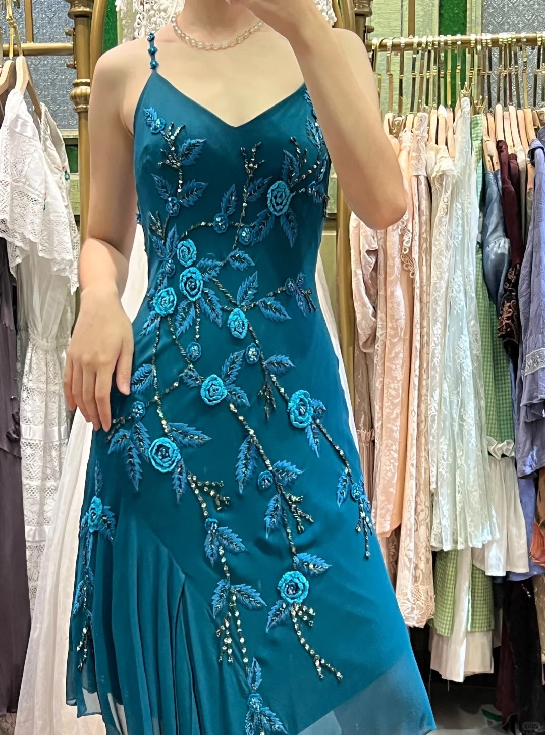Retro Elegant Peacock Blue Irregular Deep V Halter Embroidered Chiffon Formal Prom Dresses