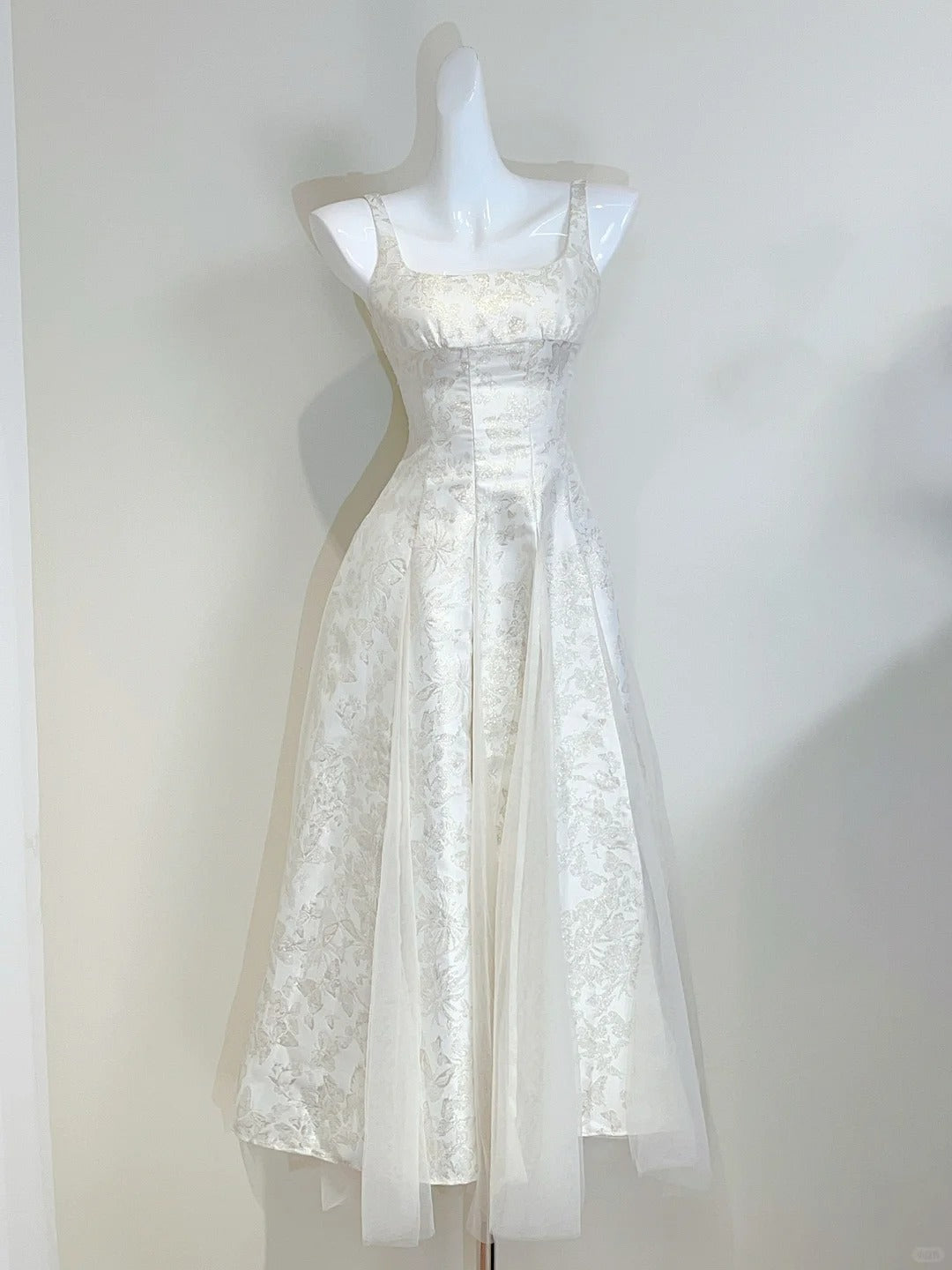Retro Palace Ivory A-Line Square Neck Strap Jacquard Tulle Formal Prom Dresses Secondary image