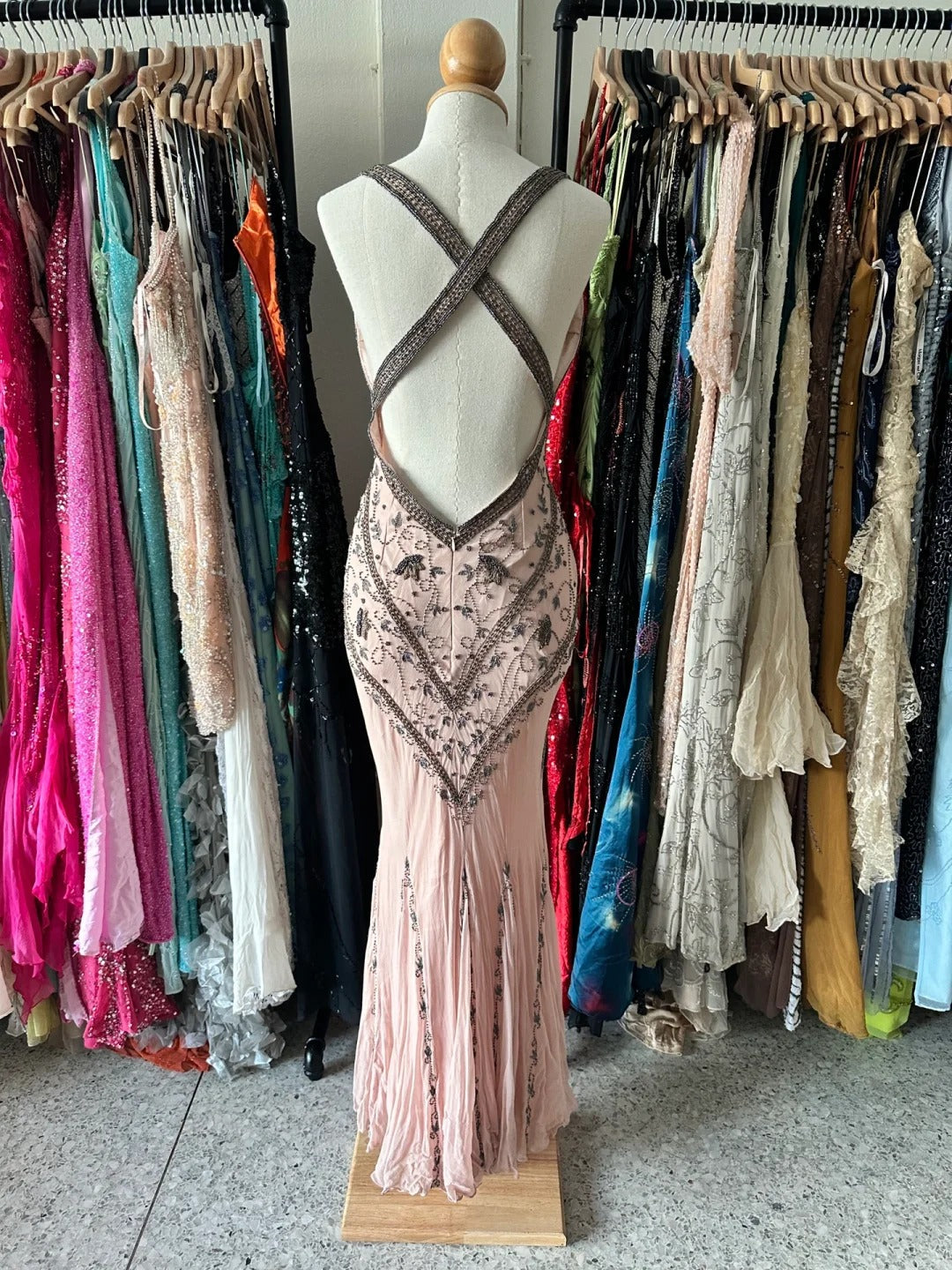 Retro Pink Mermaid Backless V-Neck Beaded Chiffon Long Formal Prom Dresses