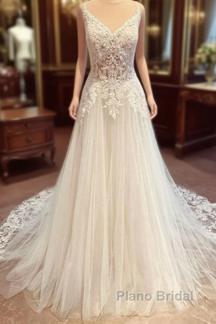 Romantic Long A-Line Spaghetti Straps Appliques Lace Backless Wedding Dress