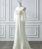Romantic Wedding Gown Bridal Dress A Line Square Neck Satin Wedding Dress Ivory Wedding Dresses Modest Wedding Gowns