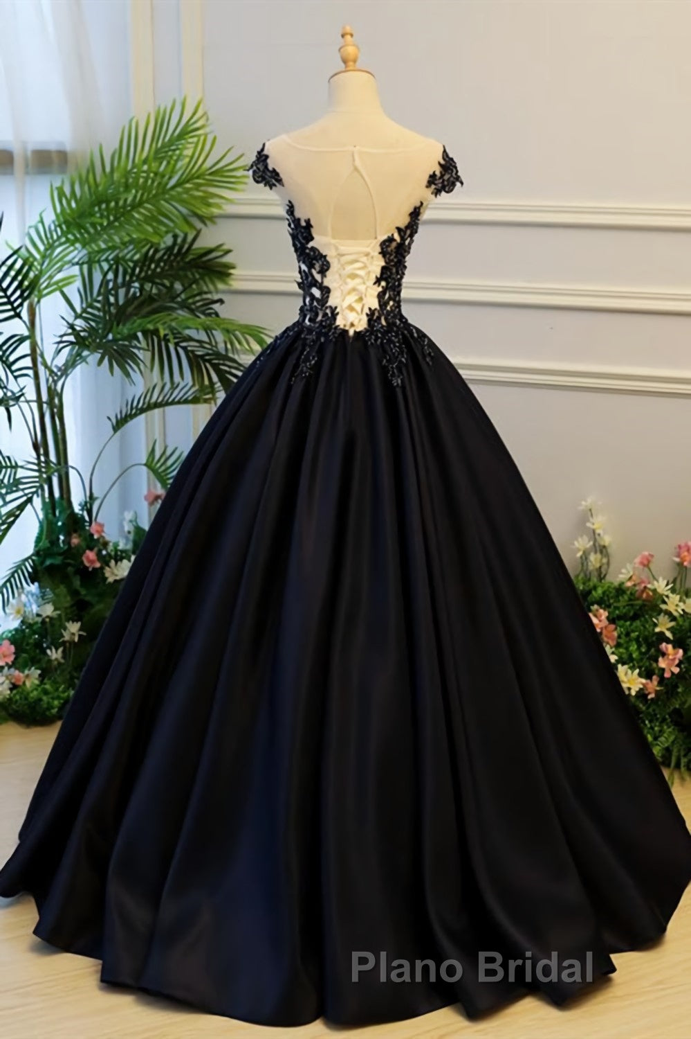 Round Neck Black Lace Floral Long Formal Prom Dress, Black Lace Formal Dress with Appliques, Black Evening Dress Secondary image