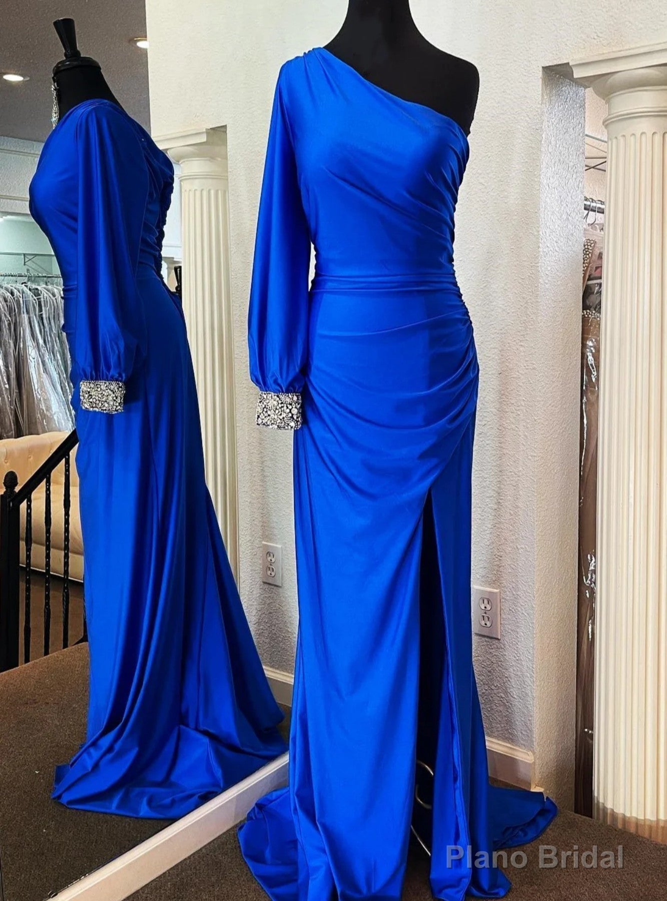 Royal Blue Mermaid Long Sleeve Pleats Prom Dress Main image