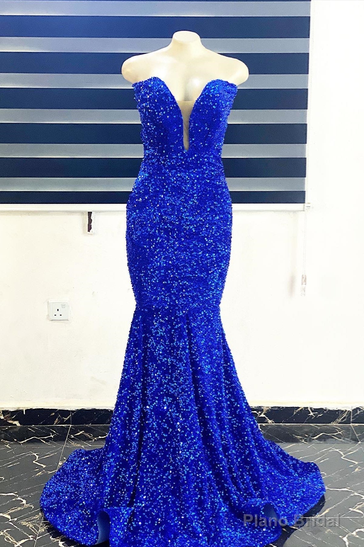 Royal Blue Sequins Strapless Mermaid Long Prom Dress