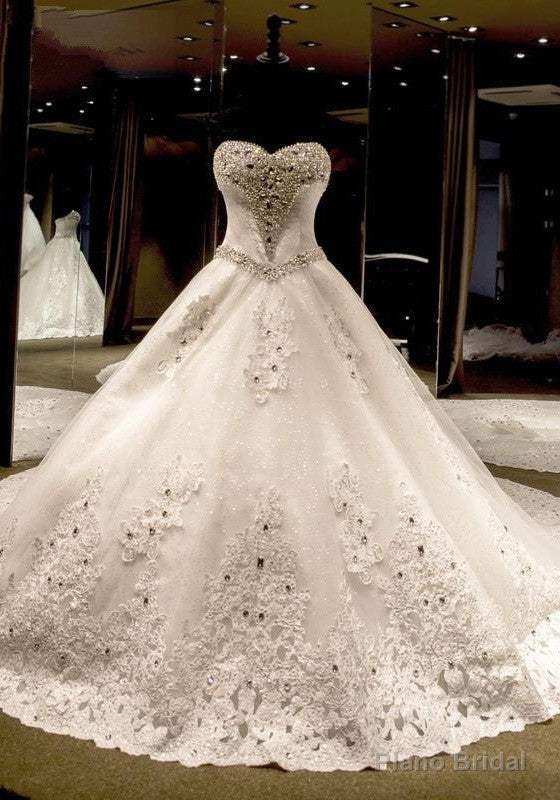 Tulle Chapel Train Ball Dresses Main image