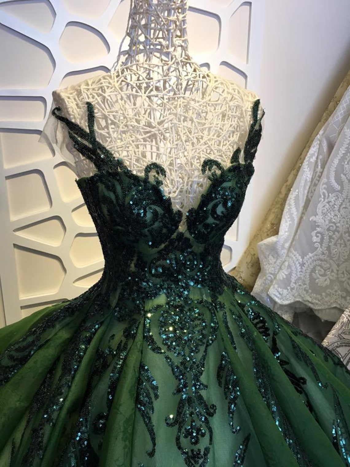 Sequin Sparkly Off The Shoulder Ball Gown Wedding/Formal Prom Dresses