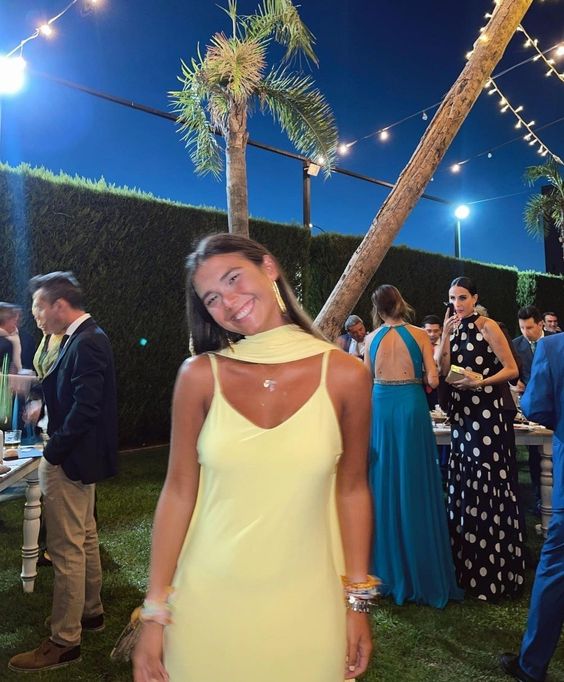 Sexy A Line Straps Chiffon Yellow Long Formal Prom Dresses