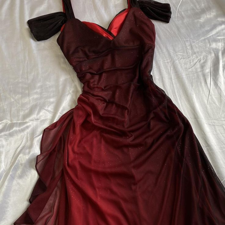 Sexy A Line Straps Ombre Burgundy Chiffon Long Formal Prom Dresses
