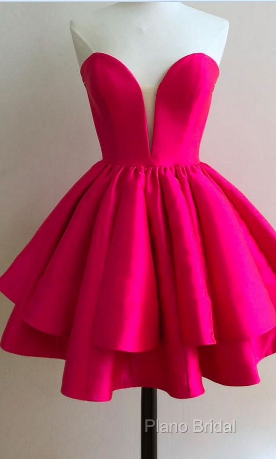 Sexy A-Line Sweetheart Sleeveless Tiered Short Homecoming Dresses With Pleats