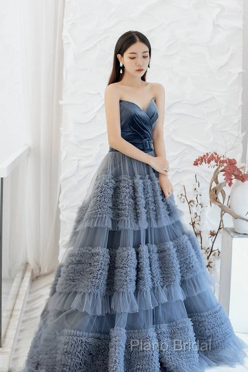 Sexy Ball Gown Sweetheart Neckline Gray Tulle Formal Dresses Formal Prom Dresses Secondary image