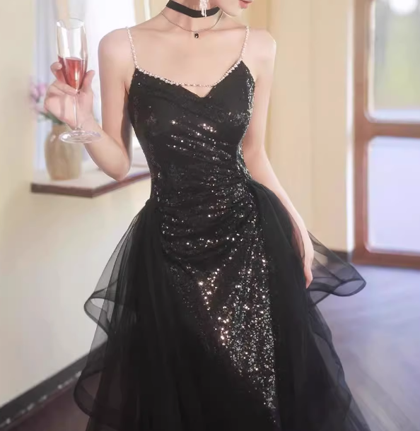 Sexy Black Spaghetti Strap V-Neck Split Sequined Tulle Long Formal Prom Dresses