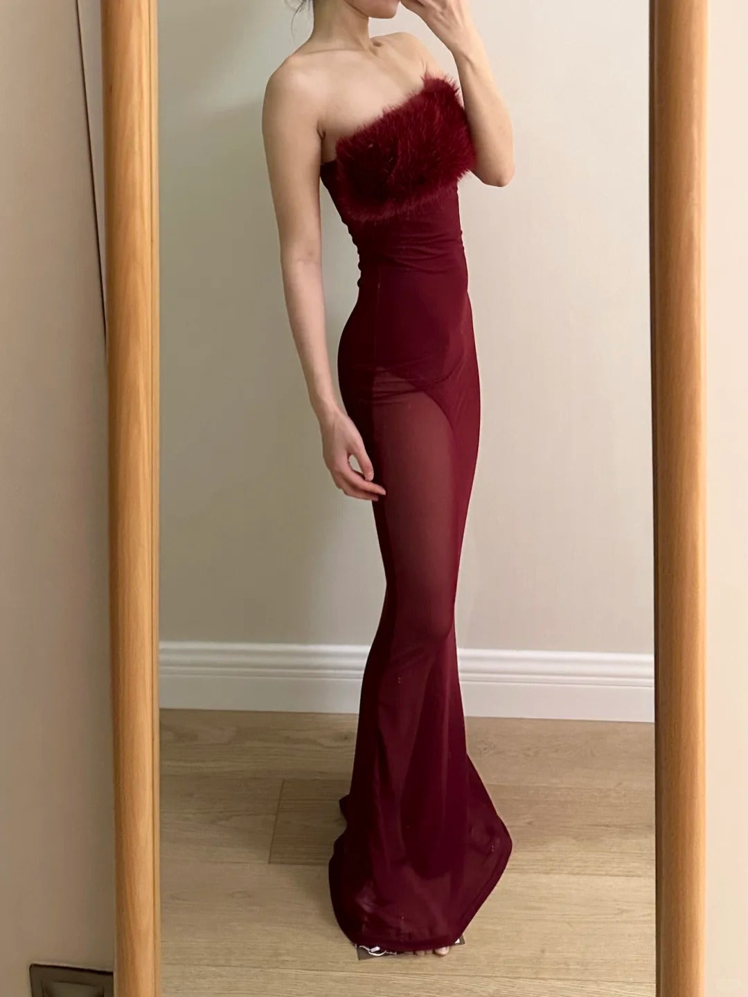 Sexy Burgundy Mermaid Strapless Mesh Long Formal Prom Dresses
