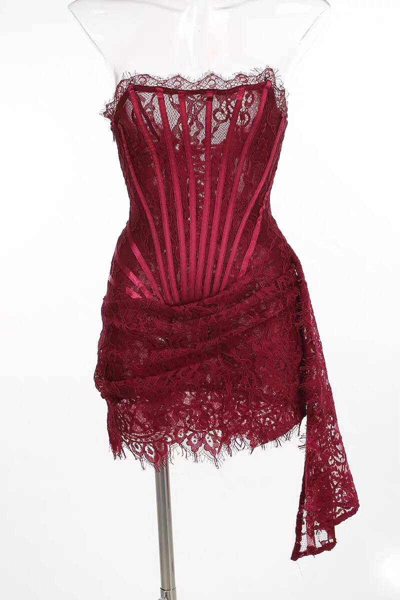Sexy Burgundy Strapless Lace Sheath Short Cocktail Dresses Homecoming Dresses