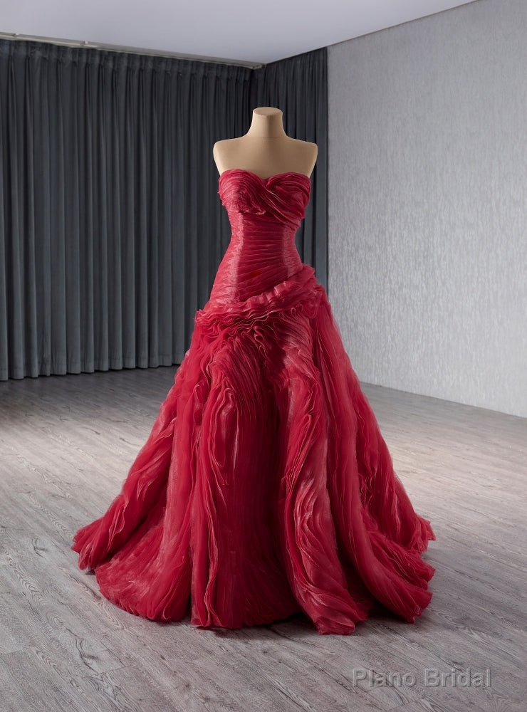 Sexy Burgundy Strapless Pleats Prom Dress Main image