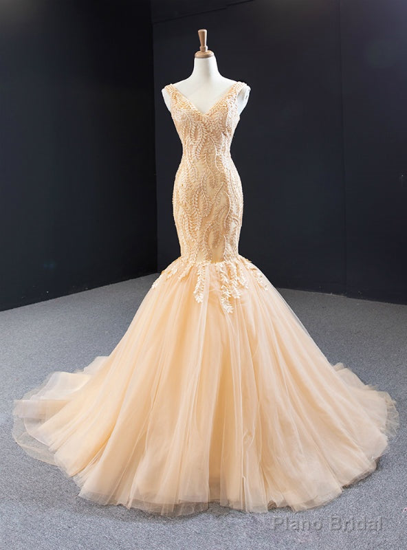 Sexy Champagne Mermaid Tulle Appliques V-neck Prom Dress Main image