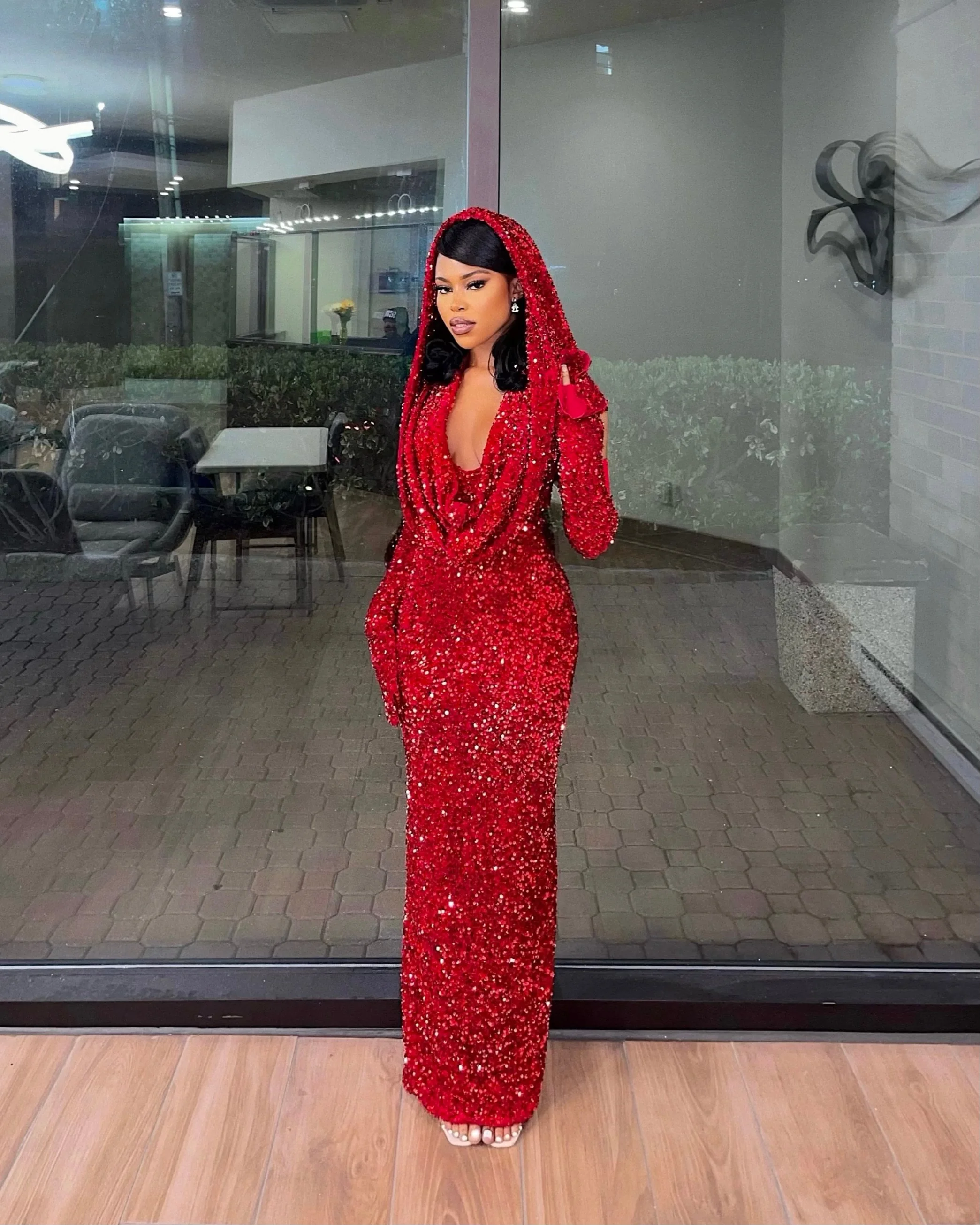 Sexy Mermaid Halter Red Sequin Long Formal Prom Dresses With Gloves Main image