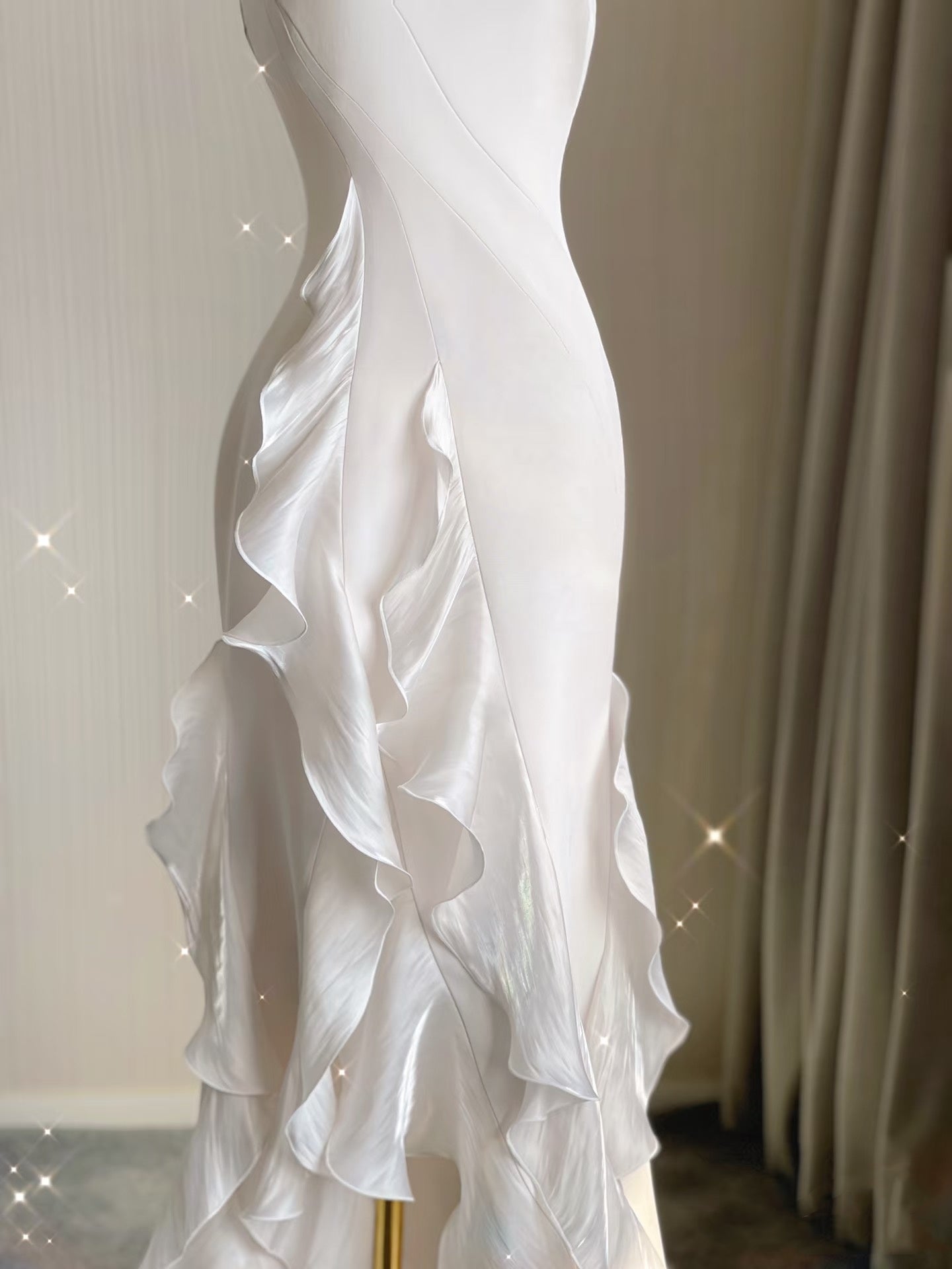 Sexy Mermaid Scoop Satin Night Party Dresses White Long Formal Prom Dresses