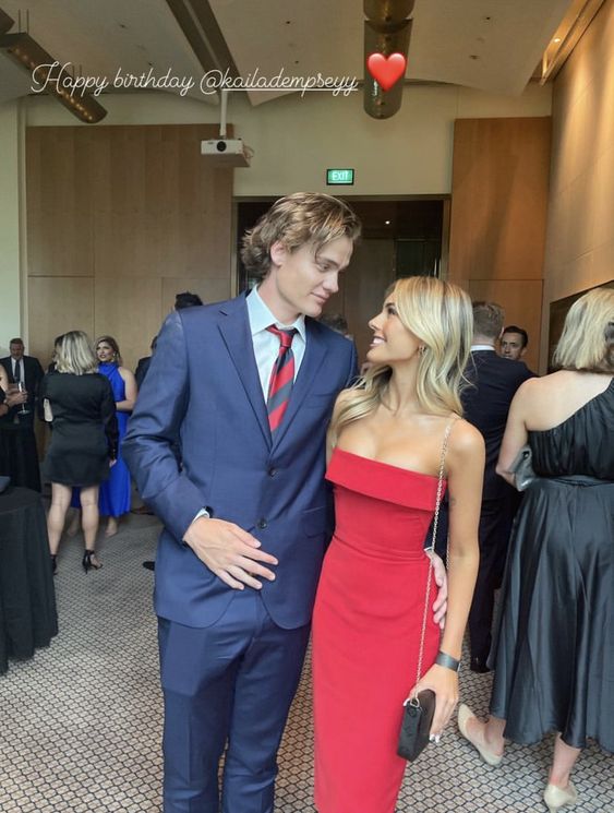 Sexy Mermaid Strapless Red Long Formal Prom Dresses Secondary image