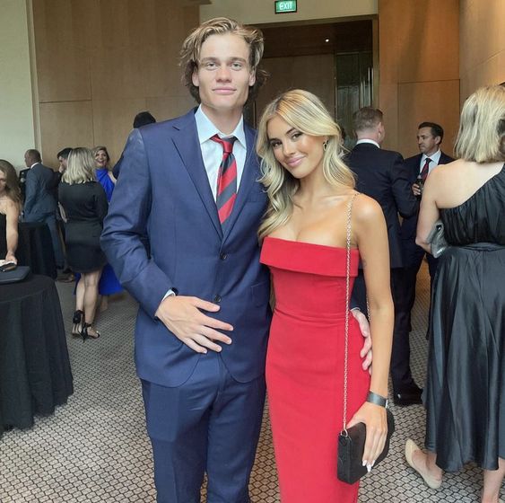 Sexy Mermaid Strapless Red Long Formal Prom Dresses Main image