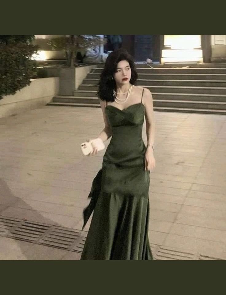 Sexy Mermaid Straps Green Party Dresses Satin Long Formal Prom Dresses