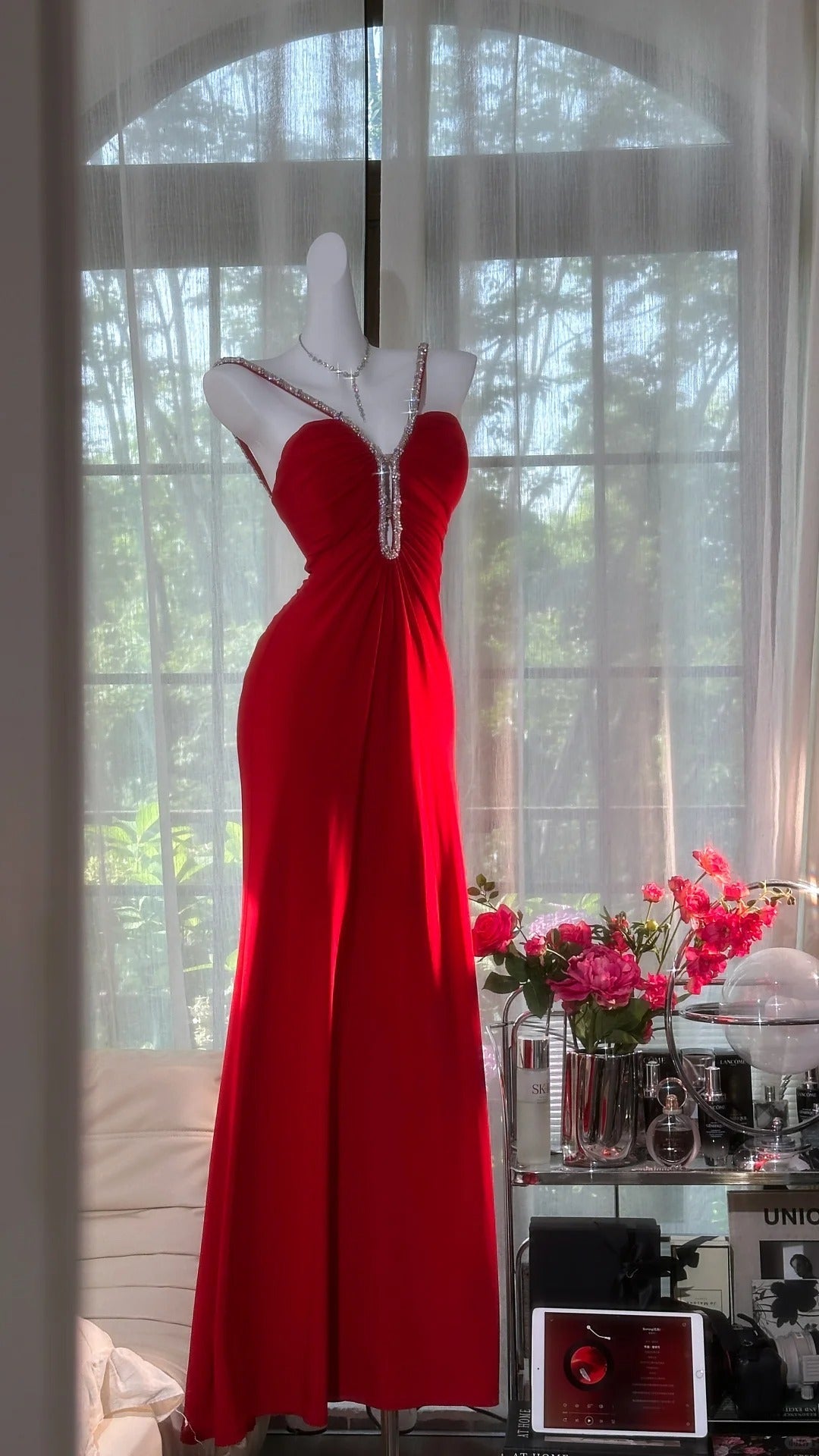 Sexy Red Halter Neck Beaded Backless Chiffon Formal Prom Dresses Main image