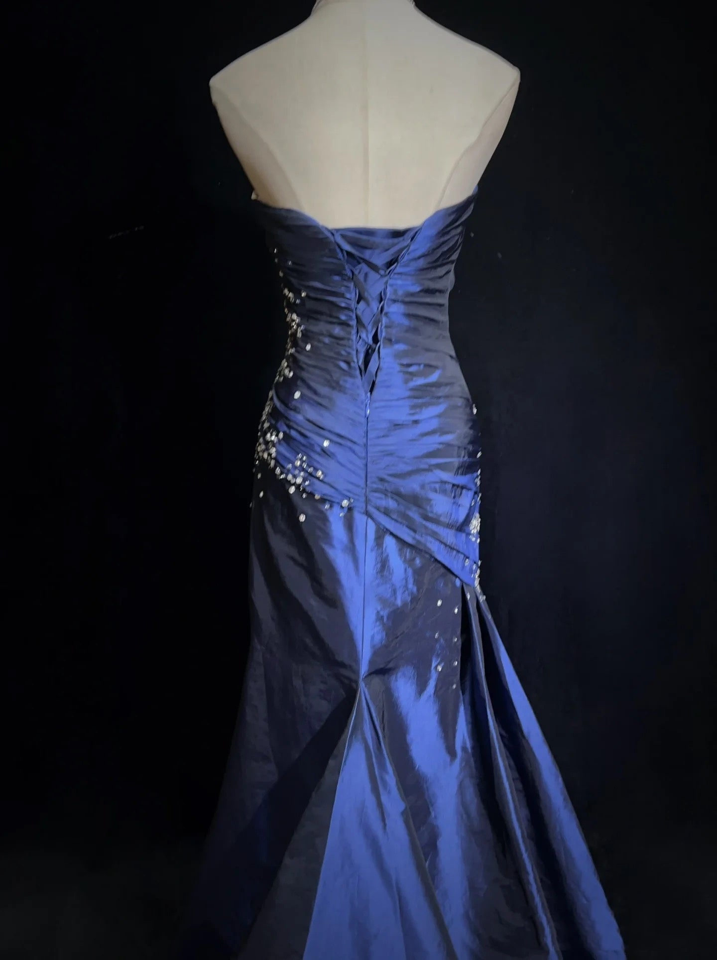 Sexy Sweetheart Sleeveless Mermaid Satin Long Navy Blue Formal Prom Dresses