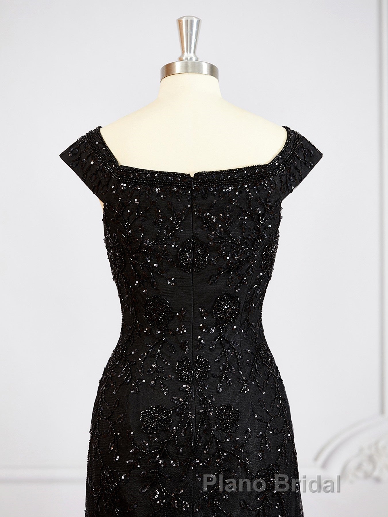 Sheath/Column Off-the-Shoulder Floor-Length Tulle Mother of the Bride Dresses With Beading