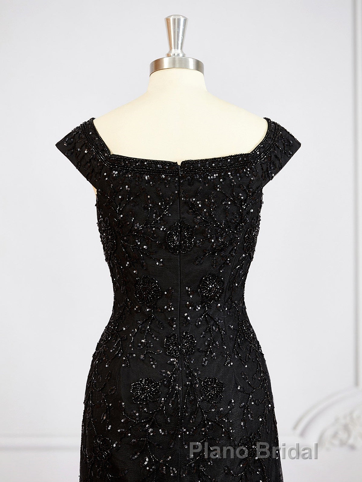 Sheath/Column Off-the-Shoulder Floor-Length Tulle Mother of the Bride Dresses With Beading