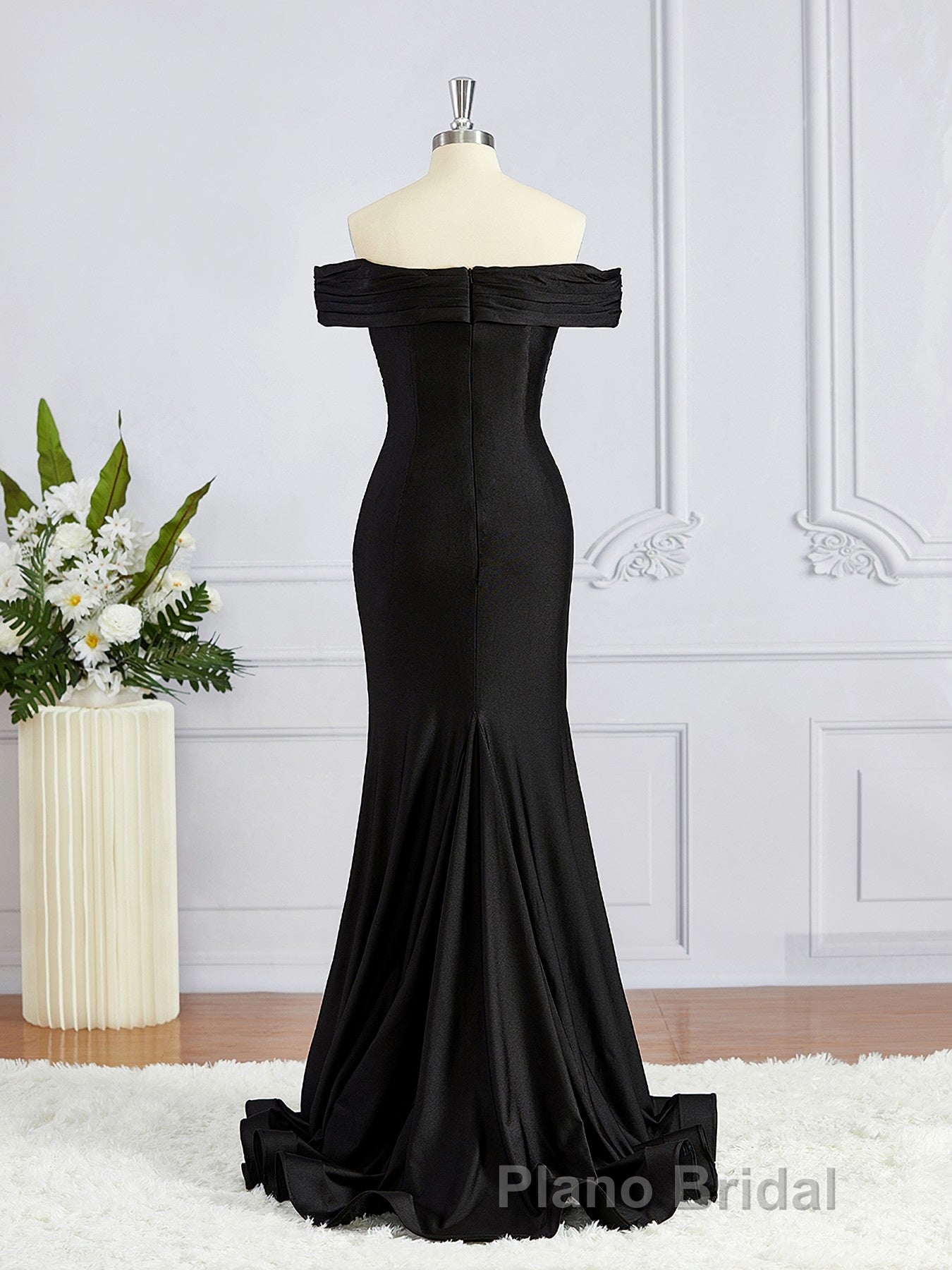 Sheath/Column Off-the-Shoulder Sweep Train Jersey Bridesmaid Dresses