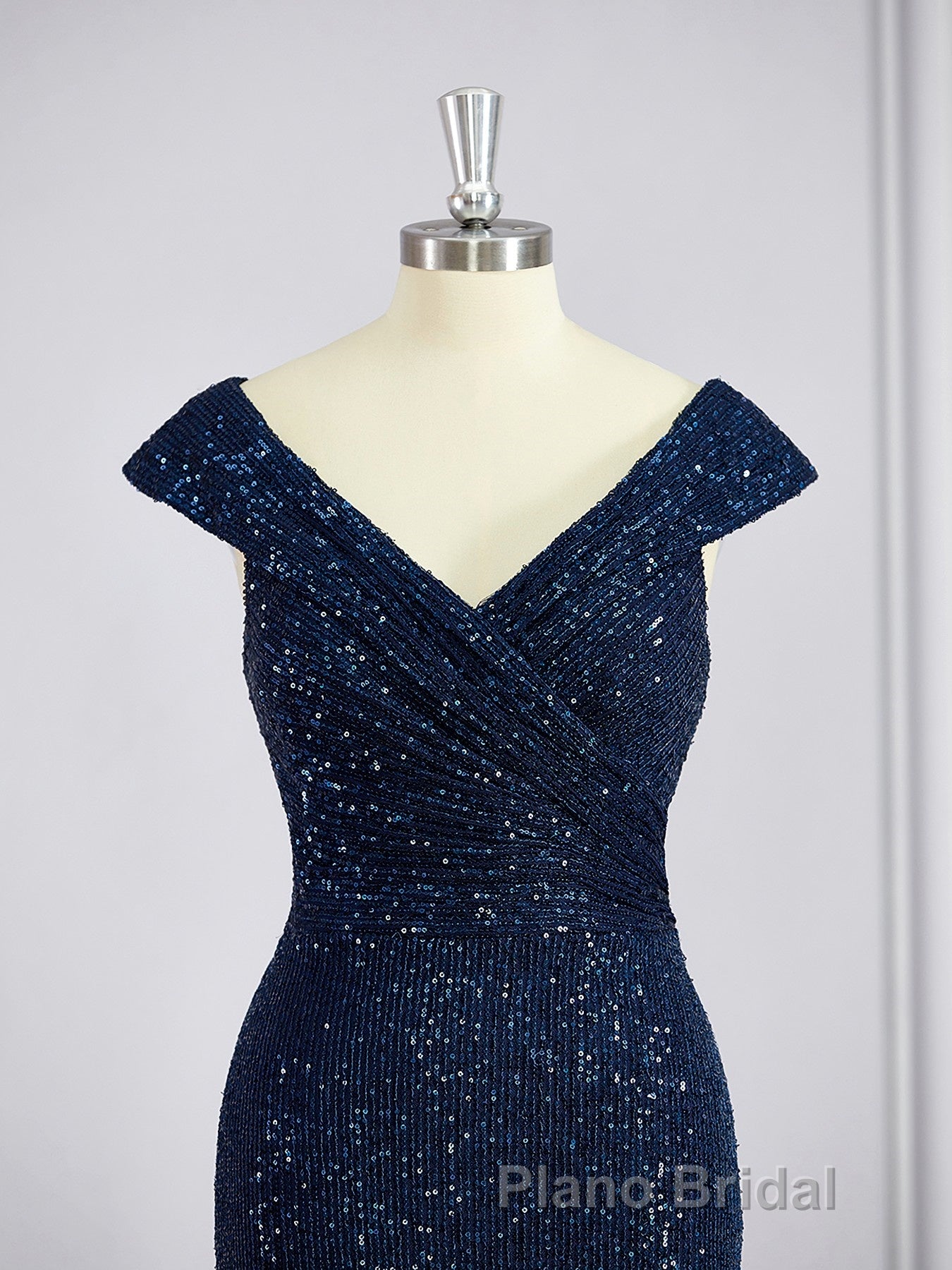 Sheath/Column V-neck Floor-Length Mother of the Bride Dresses With Ruffles Secondary image