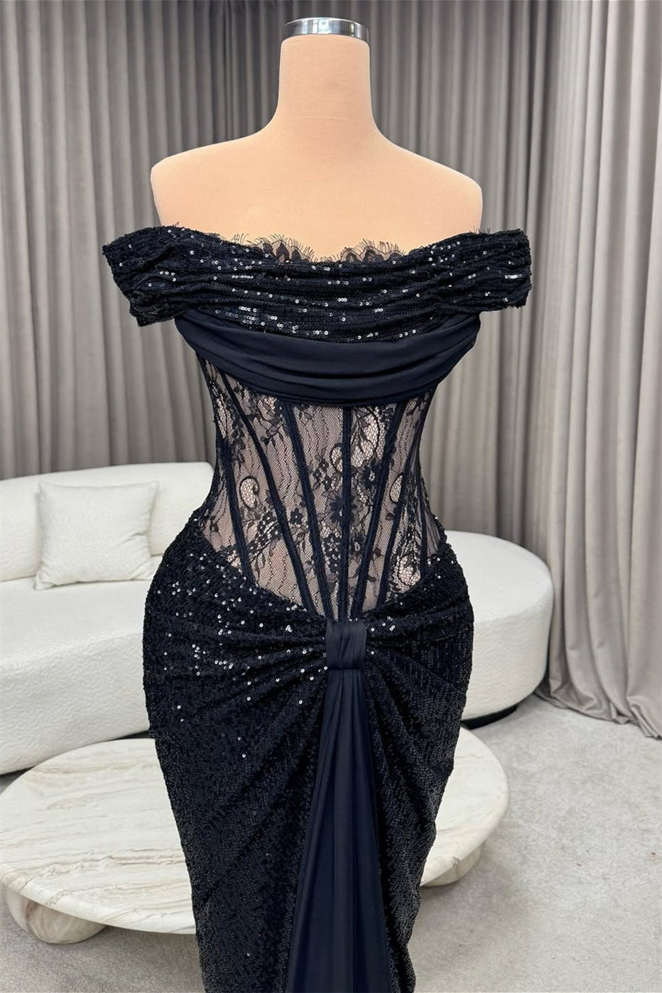 Shining Black Off-The-Shoulder Sequins Mermaid Prom Dresses Sheath With Lace Secondary image