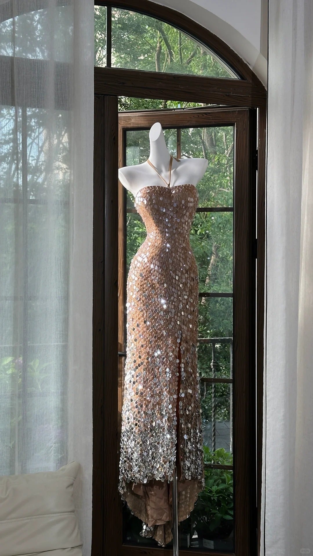 Shiny Halterneck Large Sequined Slit Mermaid Formal Prom Dresses