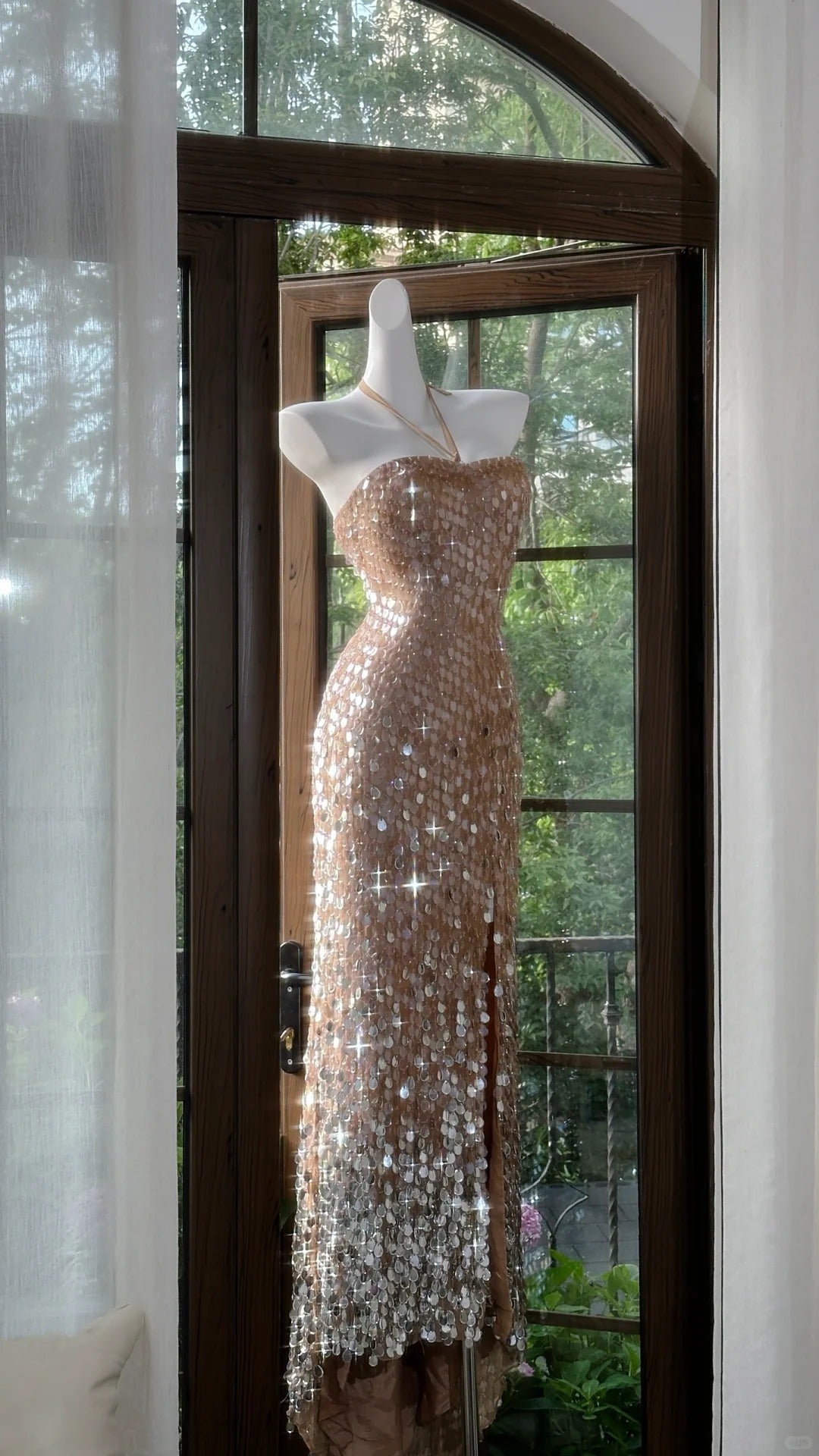 Shiny Halterneck Large Sequined Slit Mermaid Formal Prom Dresses