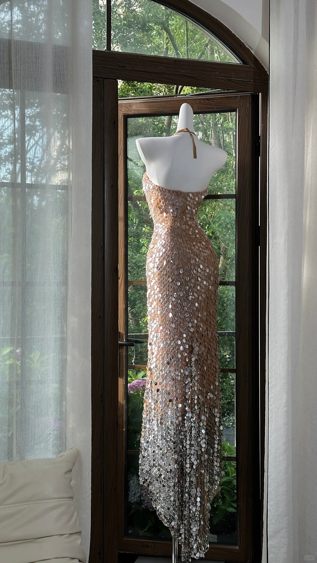 Shiny Halterneck Large Sequined Slit Mermaid Formal Prom Dresses