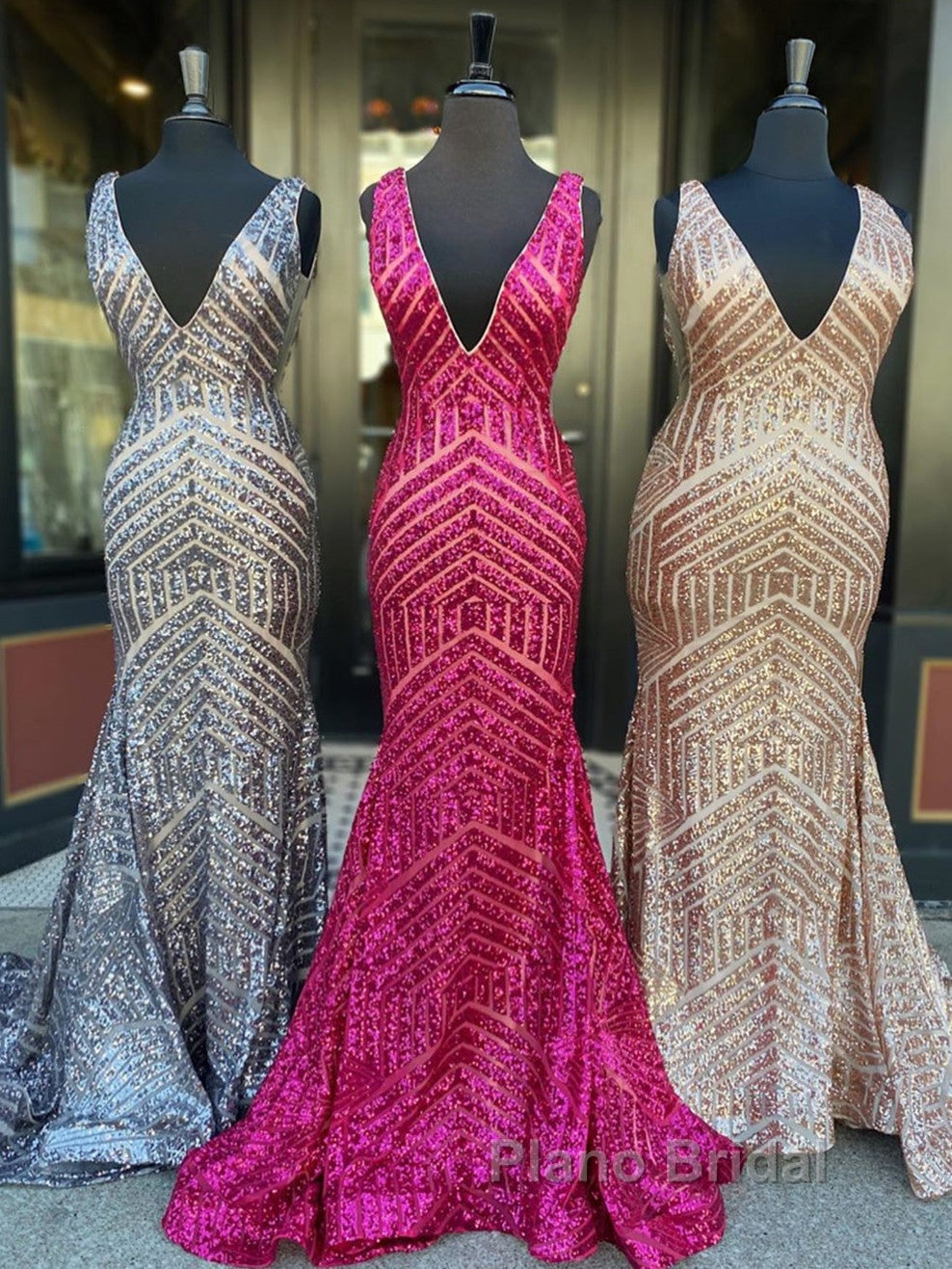 Shiny Mermaid Long V Neck Red Sequins Formal Prom Dresses Secondary image
