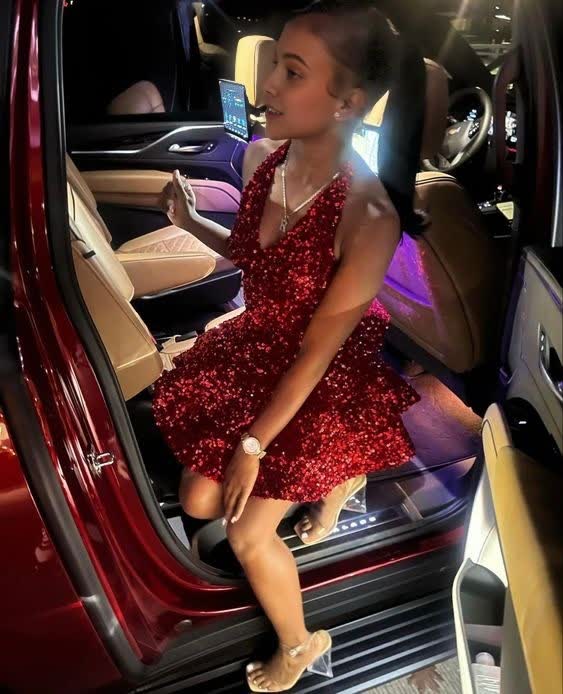 Simple 17Th Birthday Dresses Sequin Birthday Outfits Secondary image