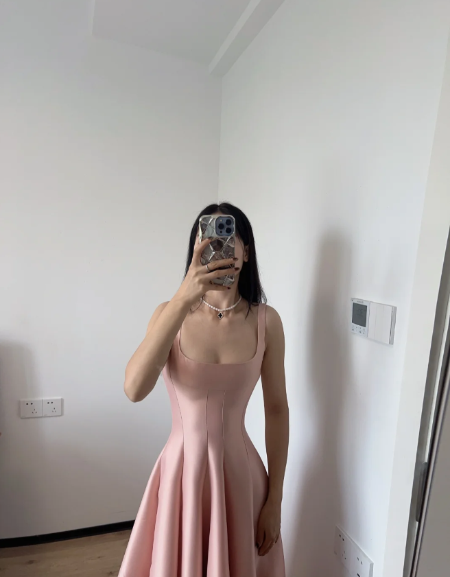 Simple And Elegant Pink A-Line Square Neck Halter Satin Formal Prom Dresses