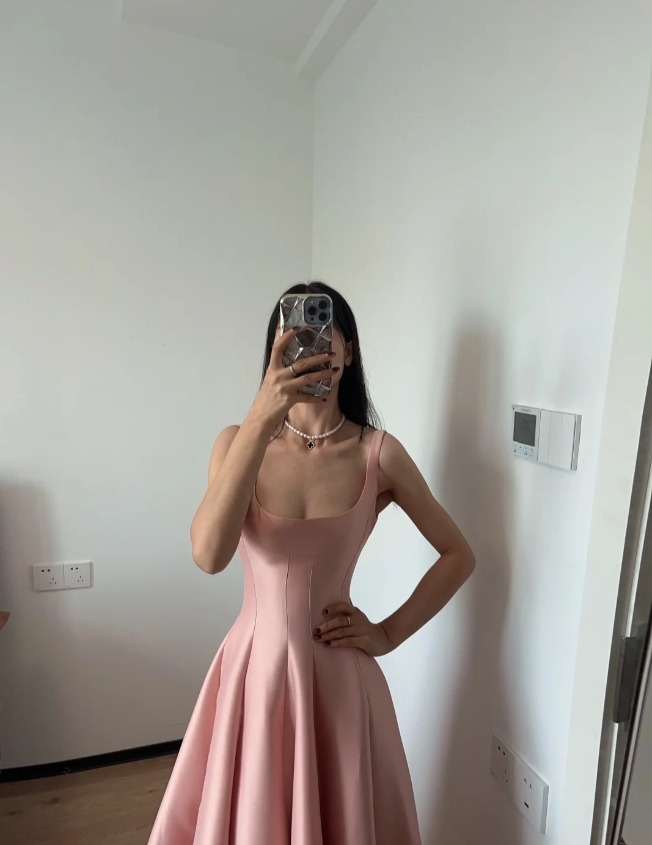 Simple And Elegant Pink A-Line Square Neck Halter Satin Formal Prom Dresses