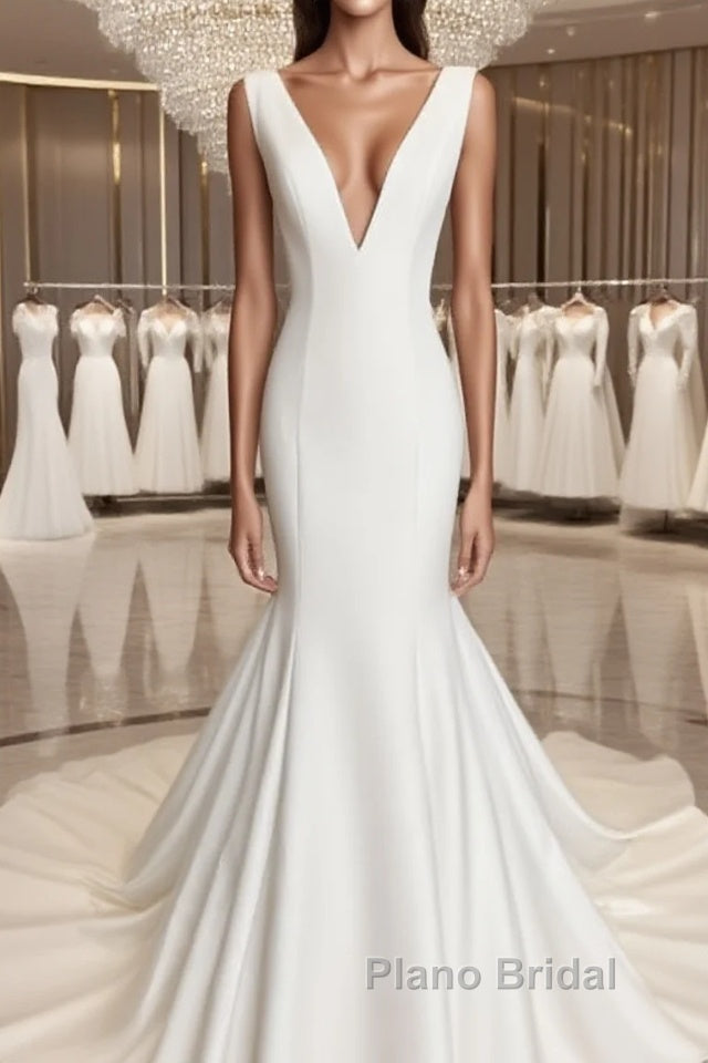 Simple Mermaid Plunge Neck Wedding Dresses Main image
