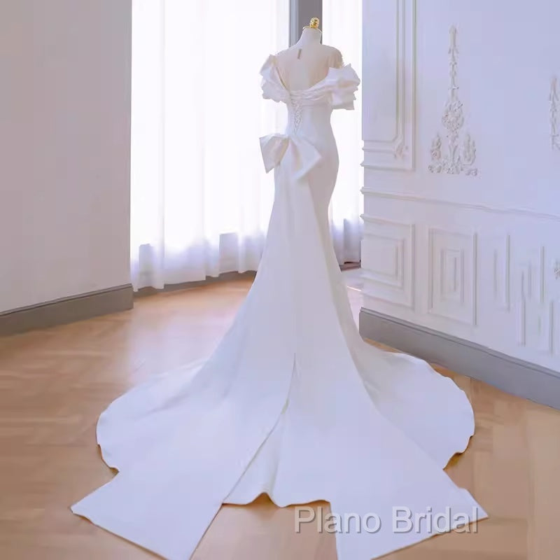 Simple Mermaid Scoop Neckline Satin White Long Wedding Dresses