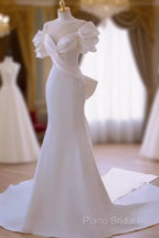 Simple Mermaid Scoop Neckline Satin White Long Wedding Dresses