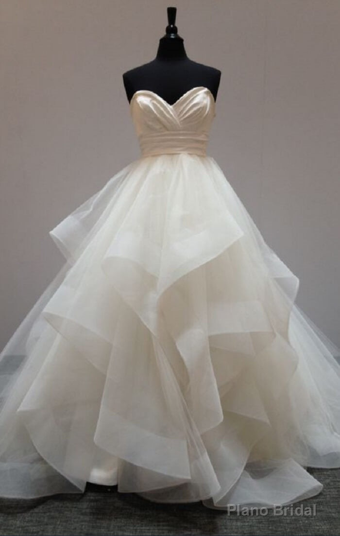 Simple Sweetheart Neck Tulle Long Wedding Dress,Corset Back Bridal Gown Main image