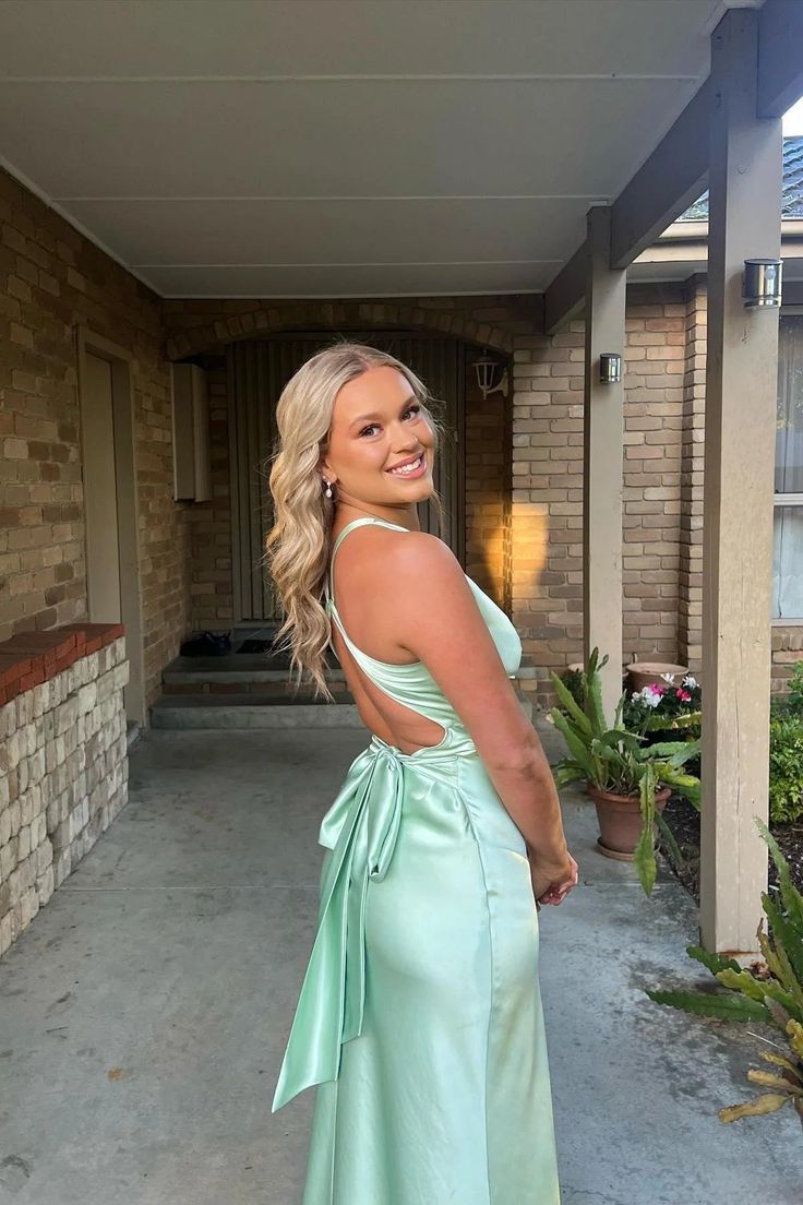 Simple Yellow A-Line Long Formal Prom Dresses For Party&Guest-V Neck Satin Beautiful Backless Formal Evening Dresses