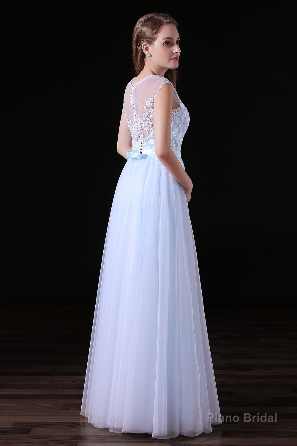 Sleeves Appliques Sheer Lace Button Floor Length Tulle Prom Dresses