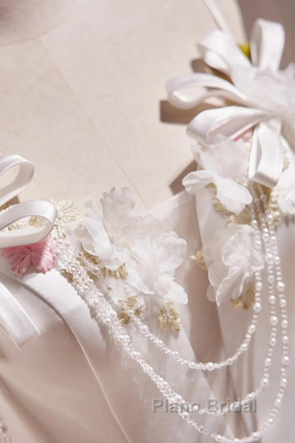 Spaghetti Strap Satin White Floral Short Formal Prom Dresses Secondary image