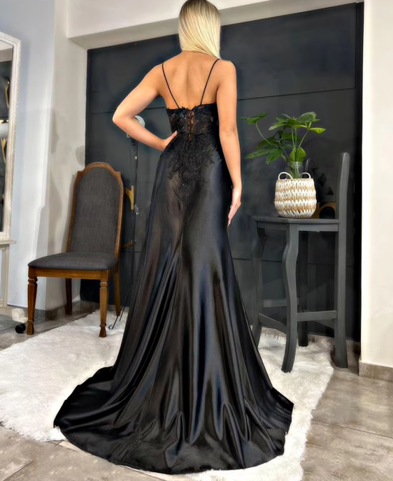 Black Fashion Classy Sexy V-Neck Exquisite Lace Spaghetti Straps Side Slits Long Satin Formal Prom Dresses Formal Evening Dresses Party Dresses